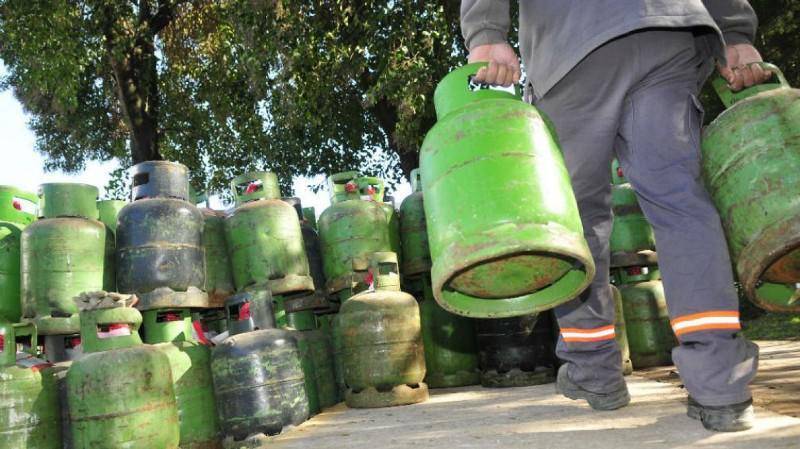 14133h1800