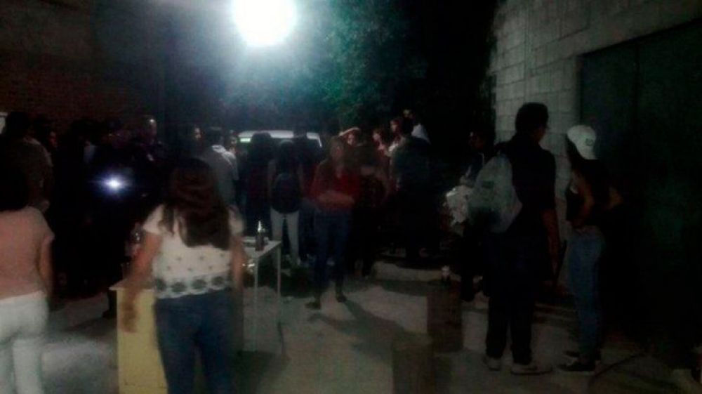 fiesta clandestina