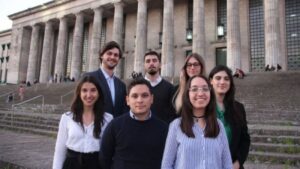estudiantes-de-derecho-uba-premiados-949725