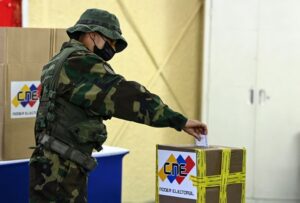 militar-elecciones-venezuela-afpjpg