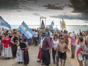 CARAVANA NAUTICA V,DE ITATO