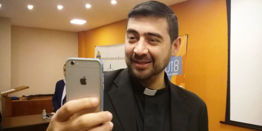 web-luis-zazano-priest-whatsapp-09-arquidic3b3cesis-de-bogotc3a1