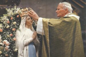 la-virgen-y-juan-pablo-ii