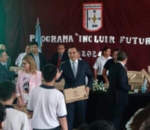 VALDES EN 1 ESCUELA INICIO