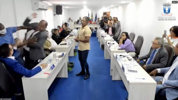 concejales a las piñas em brasil