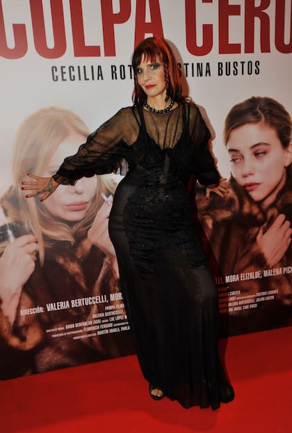 fabiana-cantilo-acaparo-todas-las-miradas-primero-CK7ZDK2F4BGBNFF3SQSAATVKE4