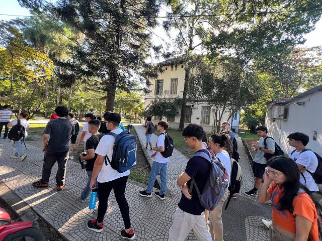 images - 2025-10-13T101355.262